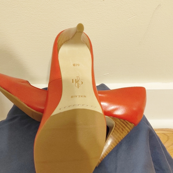 Red pumps Cole Haan Size 6.5 - Picture 3 of 3